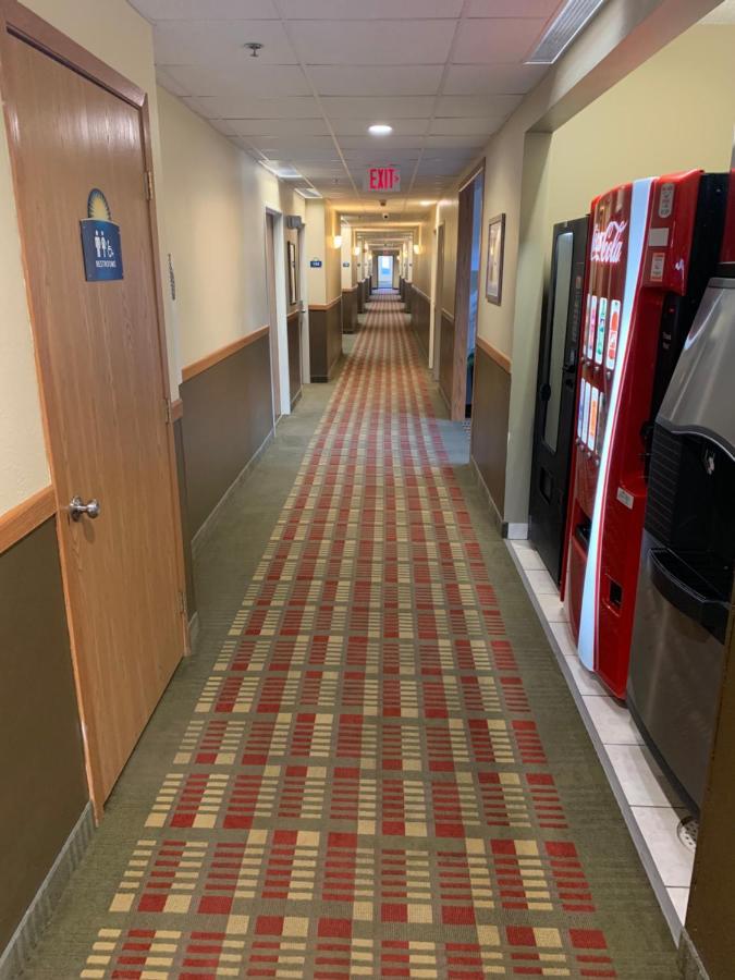 Days Inn By Wyndham Ottumwa Exterior photo
